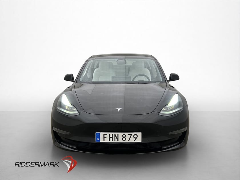 Bild 3 av Tesla Model 3 Long Range AWD Autopilot Ljus-interiör Sv.Såld