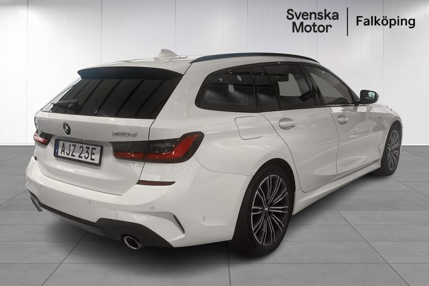 Bild 3 av BMW 320d xDrive Touring M-Sport I Vinterhjul I Dragkrog I