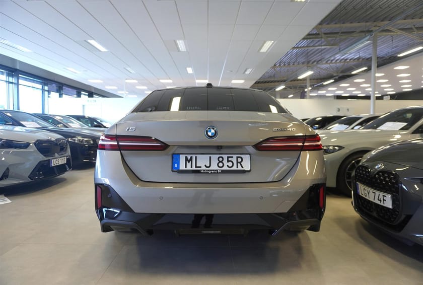 Bild 5 av BMW i5 eDrive40 Sedan M Sport Inno H K Fartpilot Pro P
