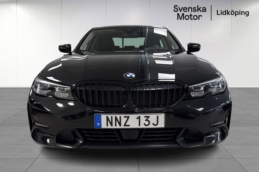 Bild 2 av BMW 330e Sedan Steptronic I Sport Line I S&V-hjul