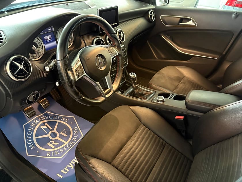 Bild 5 av Mercedes-Benz A 180 AMG Line Euro 6
