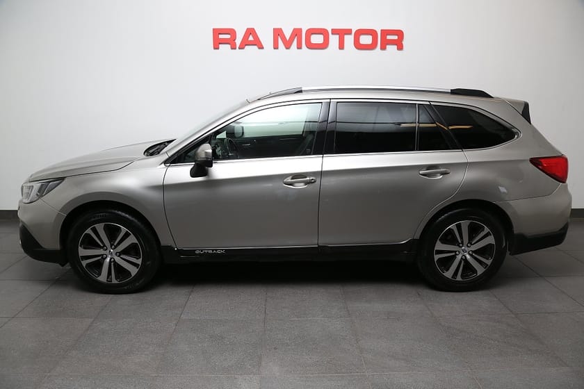Bild 2 av Subaru Outback 2,5i 175hk Summit AWD Taklucka H/K Skinn Drag