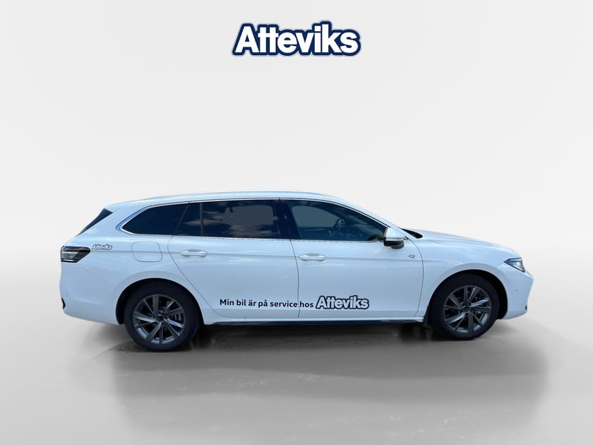 Bild 2 av Volkswagen Passat Variant eHybrid 1.5 TSI 272hk *Elstolar/Panoglastak*