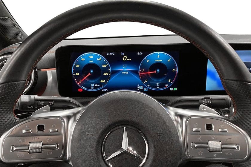 Bild 5 av Mercedes-Benz CLA 200 d Shooting Brake SB AMG Premium Plus Nightpack Drag Pano Kamera