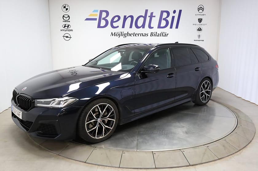 Bild 4 av BMW 530e xDrive Touring M Sport/ Komfortstolar/ HarmanKardon