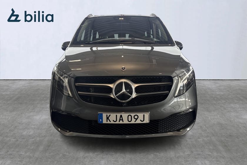 Bild 2 av Mercedes-Benz V 300d 4MATIC 3.2t Avantgarde Drag 7-Sits