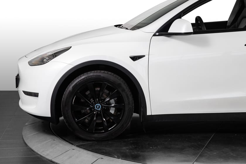Bilde 4 av Tesla Model Y Long Range AWD LR | Berlin | Krok | Én eier! | S+V hjul
