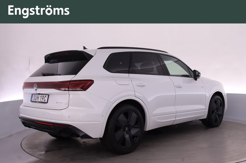 Bild 3 av Volkswagen Touareg R eHybrid 462hk FINAL EDITION
