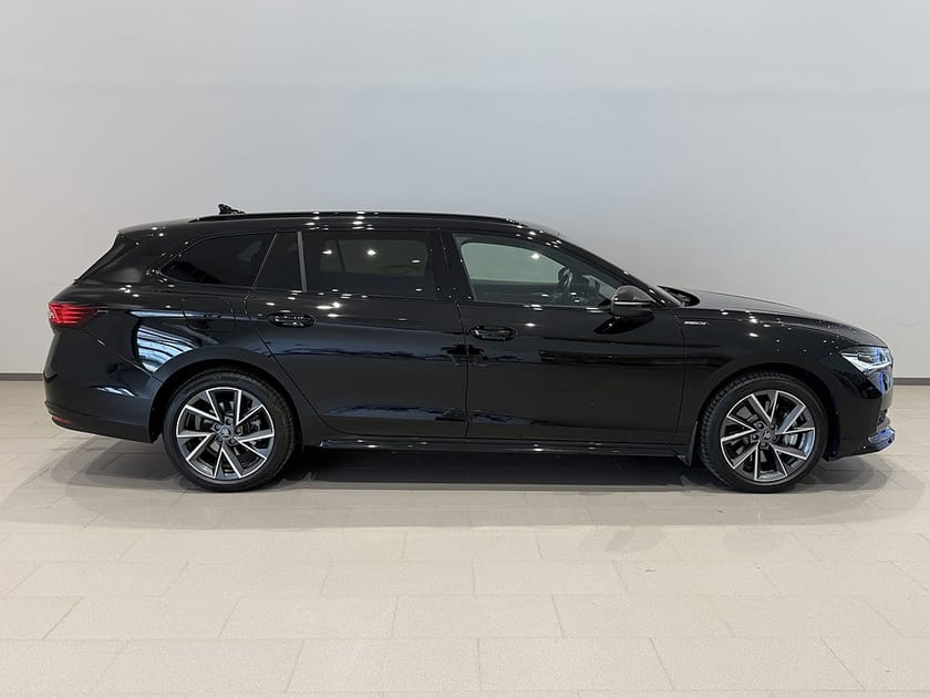 Bild 5 av Škoda Superb iV Kombi Skoda Combi NG 2025 SPOR