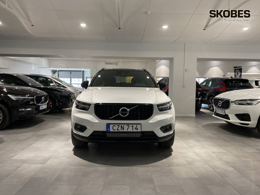 Bild 2 av Volvo XC40 D4 AWD R-Design Demo