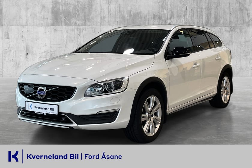 Bilde 1 av Volvo V60 Cross Country D3 Summum Cruise/Skinn/El.stol/Ryggekamera/DAB