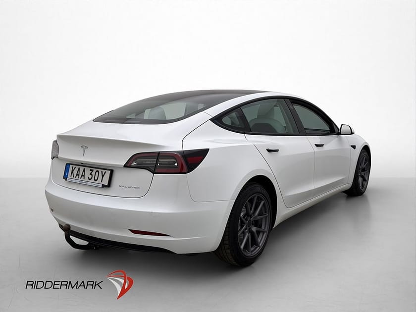 Bild 5 av Tesla Model 3 Long Range AWD Dragkrok Ljus interiör AP