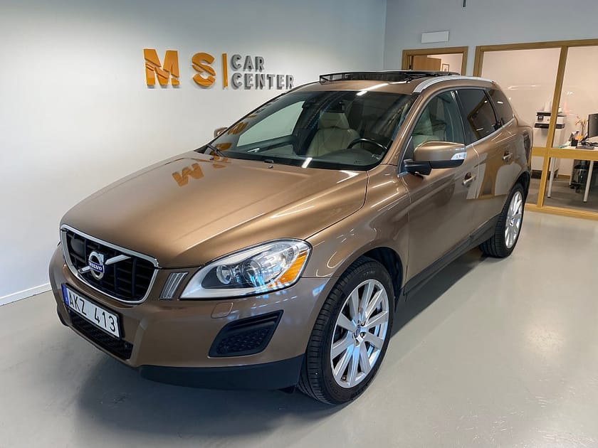 Bild 1 av Volvo XC60 D5 AWD Geartronic Summum Nybes Drag Taklucka P-värme