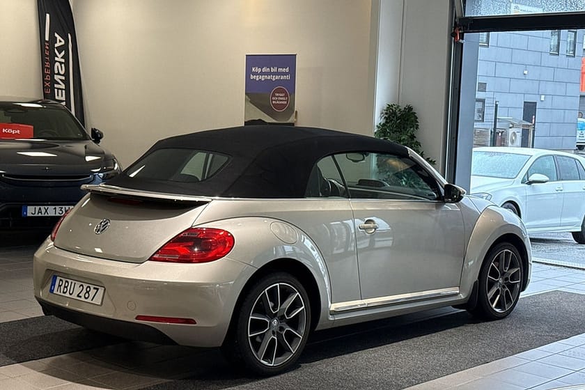 Bild 5 av Volkswagen Beetle Cabriolet 1.2 Turbo TSI 105hk/Carplay/Design/Låga mil