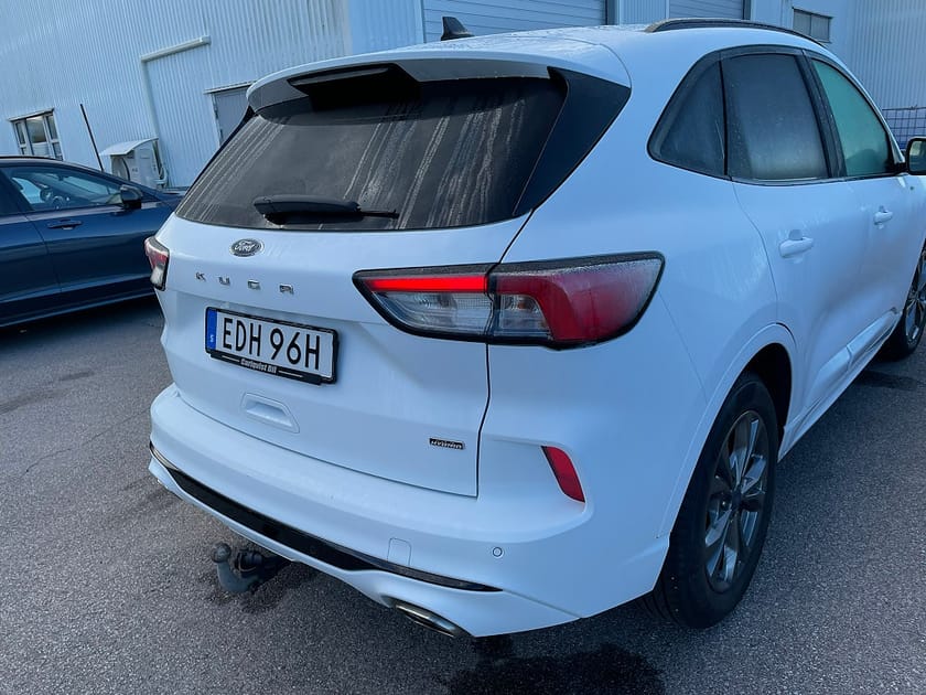 Bild 3 av Ford Kuga Plug-In Hybrid Plug in 225HK ST-Line