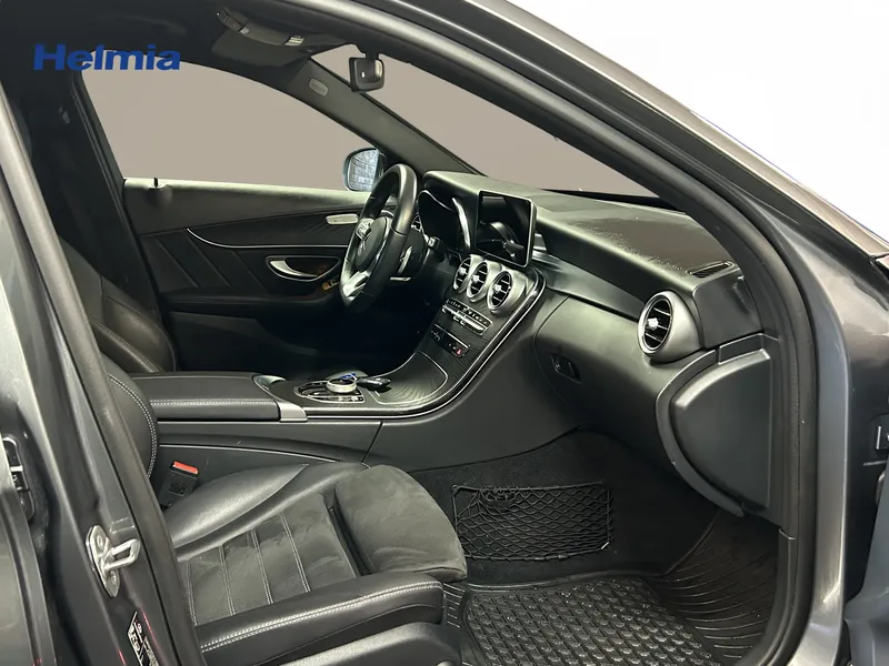 Bild 7 av 10 – Mercedes-Benz C-Klass C 200 T 4MATIC 9G Tronic AMG Line