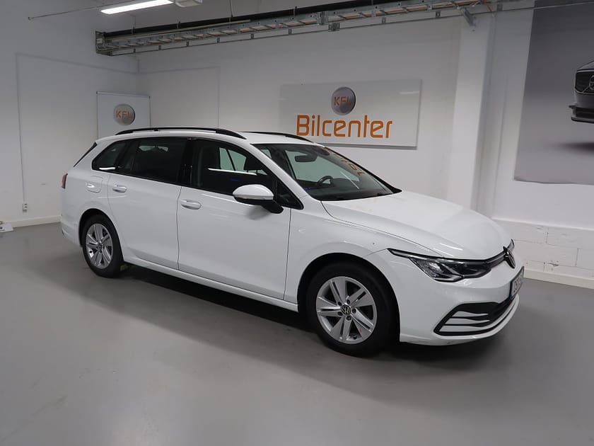 Bild 4 av Volkswagen Golf Sportscombi 1.5 eTSI V-Däck ingår Cockpit-CarPlay-Rattvärme-Adaptiv