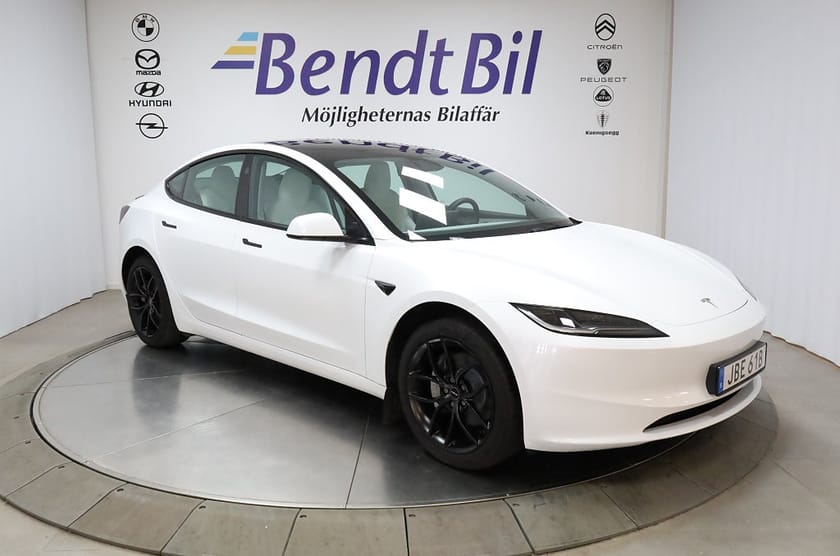 Bild 1 av Tesla Model 3 Long Range RWD