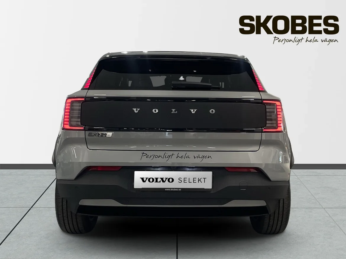 Volvo EX30 Cross Country Twin Motor Performance