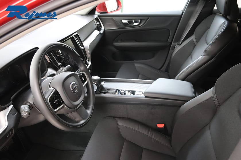 Bild 5 av Volvo V60 D4 AWD Momentum Advanced SE II