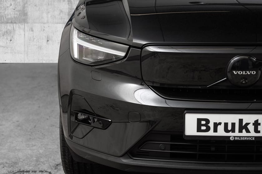Bilde 5 av Volvo EX40 Twin Motor Ultra Black Edition/Hengerfeste/20"/Pano/Alt Utstyr!