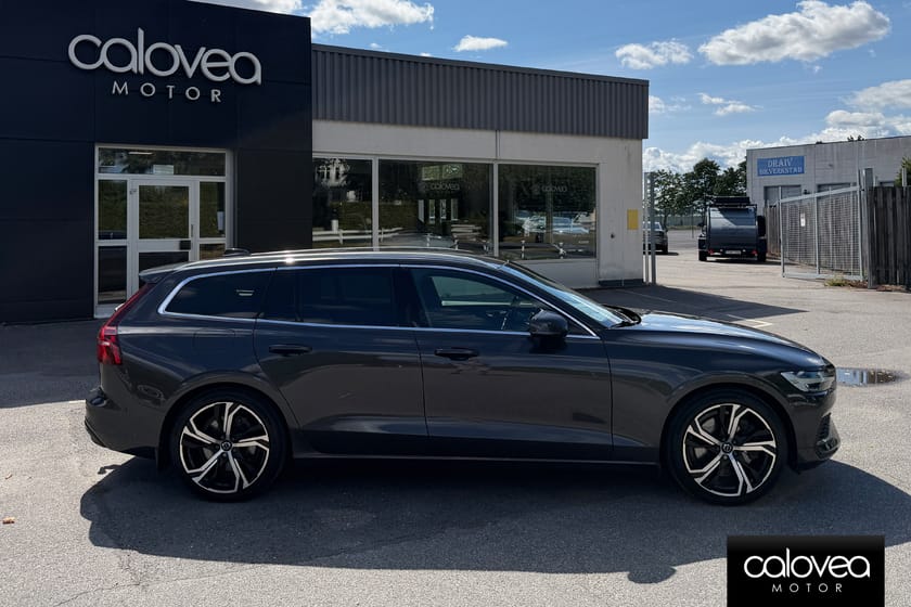 Bild 2 av Volvo V60 T6 Recharge AWD 399hk Automat - Drag, 360°