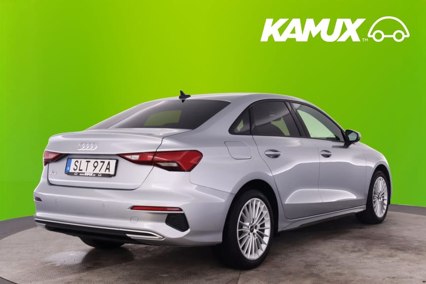 Bild 4 av Audi A3 Sedan 35 TFSI S-Line Interiör Skinn Sportratt CarPlay Adapt Farthåll
