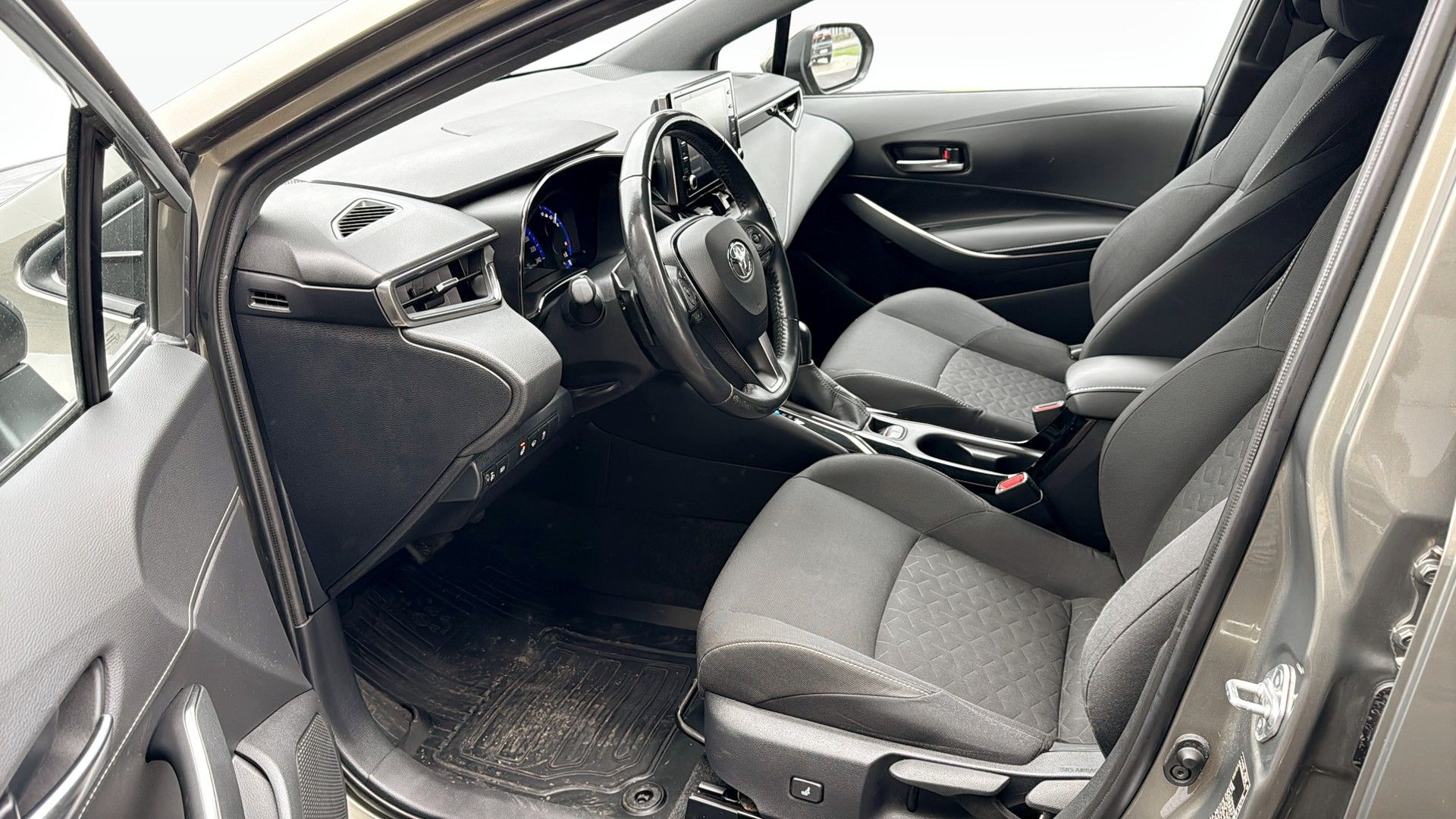 Toyota Corolla 2020, kuva 6/10