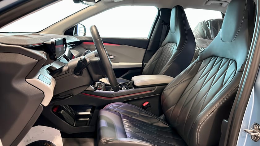 Bild 5 av Ford Explorer EV Extended Range RWD Premium Long / B&O / HUD / 360Kamera
