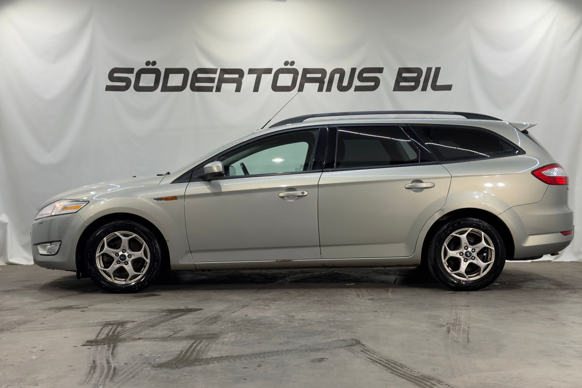 Ford Mondeo 2010, bild 3/18