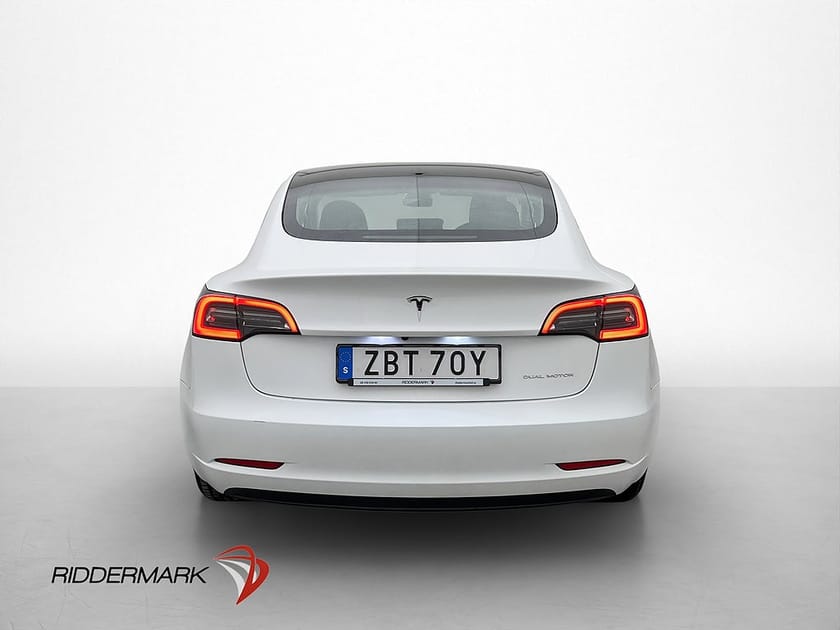 Bild 4 av Tesla Model 3 Long Range AWD Autopilot Svensksåld