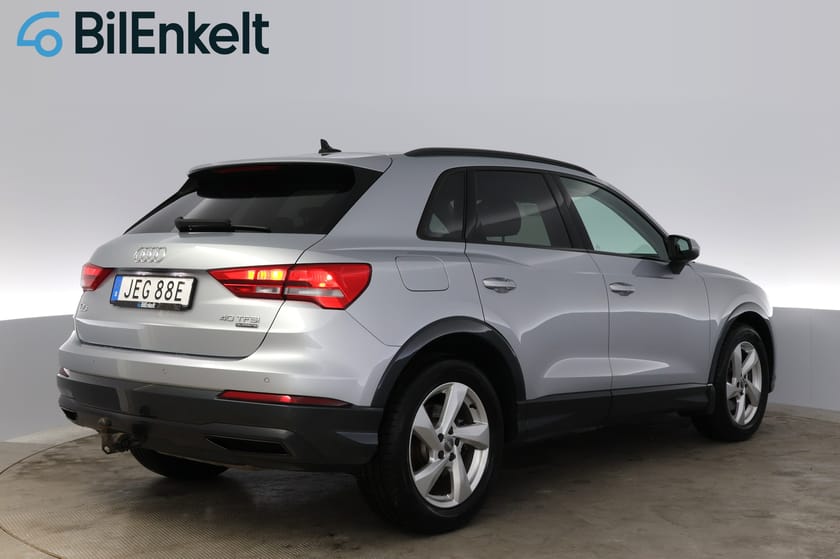 Bild 3 av Audi Q3 40 TFSI quattro Advanced Värmare Drag Cockpit