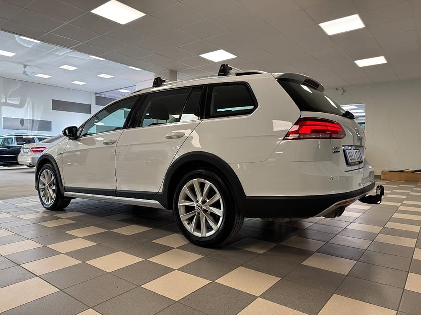 Bild 4 av Volkswagen Golf Alltrack 2.0 TDI 4M B-Kamera Dieselv. Drag  184 Hk