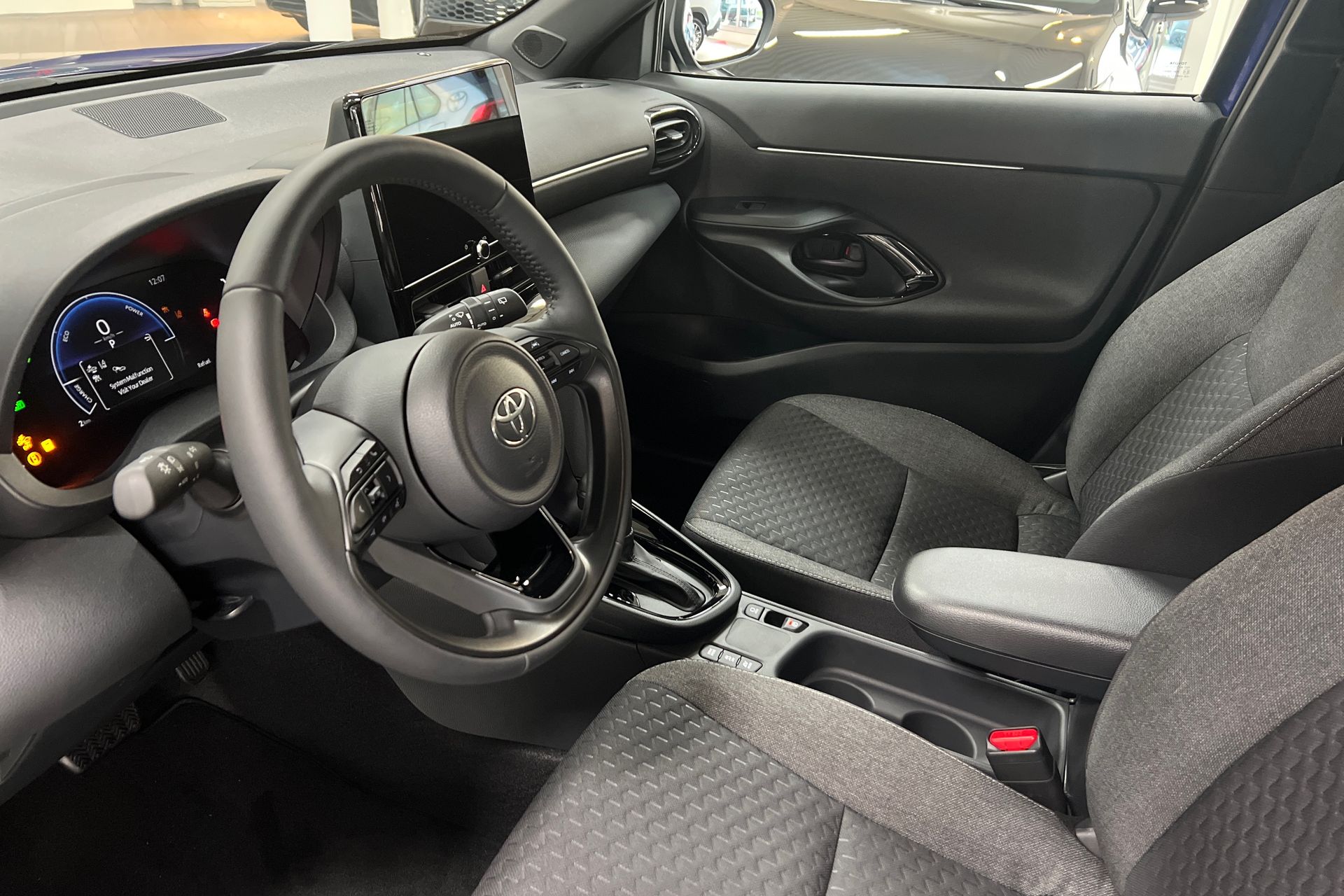 Toyota Yaris Cross Hybrid ActivePlus 2025, bild 6/10