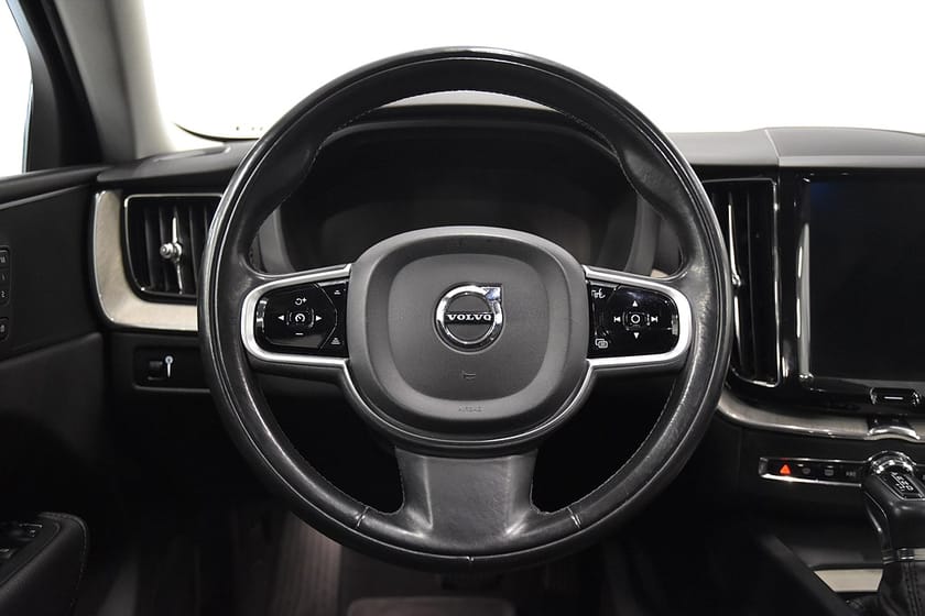 Bild 2 av Volvo XC60 D5 AWD Inscription Skinn VOC Navi Rattv Dragkrok