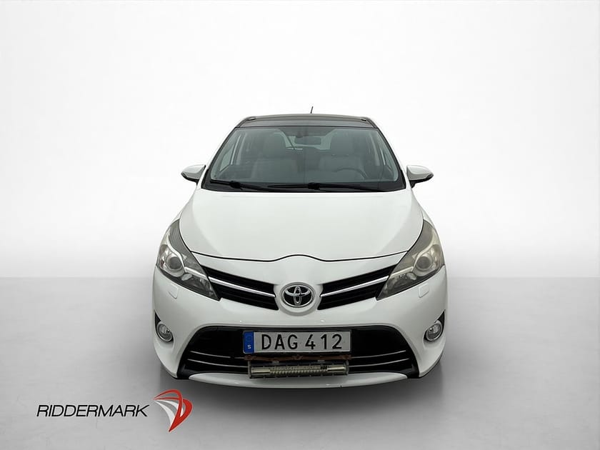 Bild 2 av Toyota Verso 1.8 147hk Edition 50 7-Sits Pano Kamera Drag