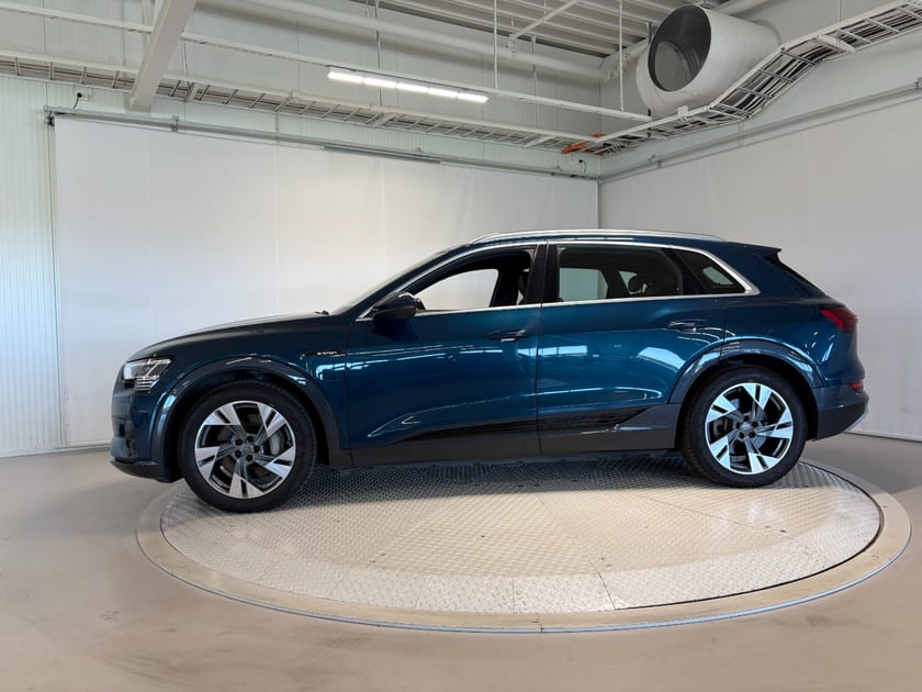 Bilde 3 av Audi e-tron 55 quattro Exclusive ACC/Krok/360-kam/B&amp;O/S-line sportpk/Navi