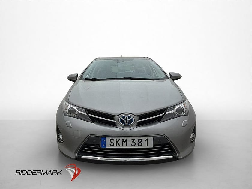 Bild 2 av Toyota Auris Hybrid 136hk Executive Kamera Navi Skinn
