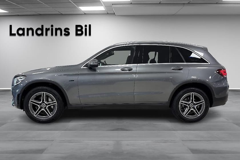 Bild 4 av Mercedes-Benz GLC 300 de 4MATIC AMG Drag Backkamera Värmare Navi