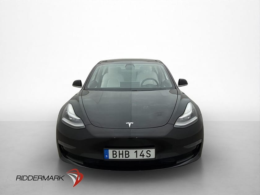 Bild 3 av Tesla Model 3 Long Range AWD Dragkrok Ljus interiör Sv.Såld