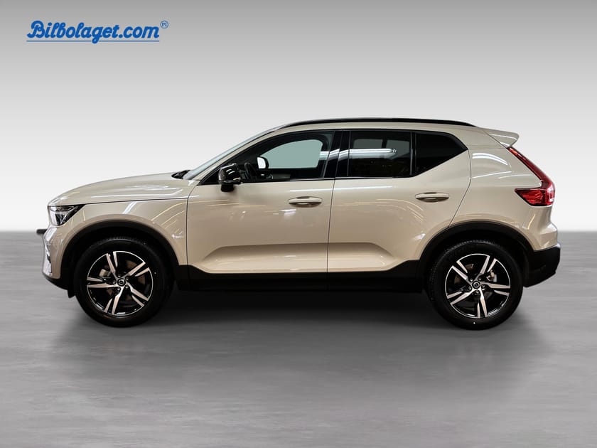 Bild 2 av Volvo XC40 B4 FWD Bensin Plus Dark