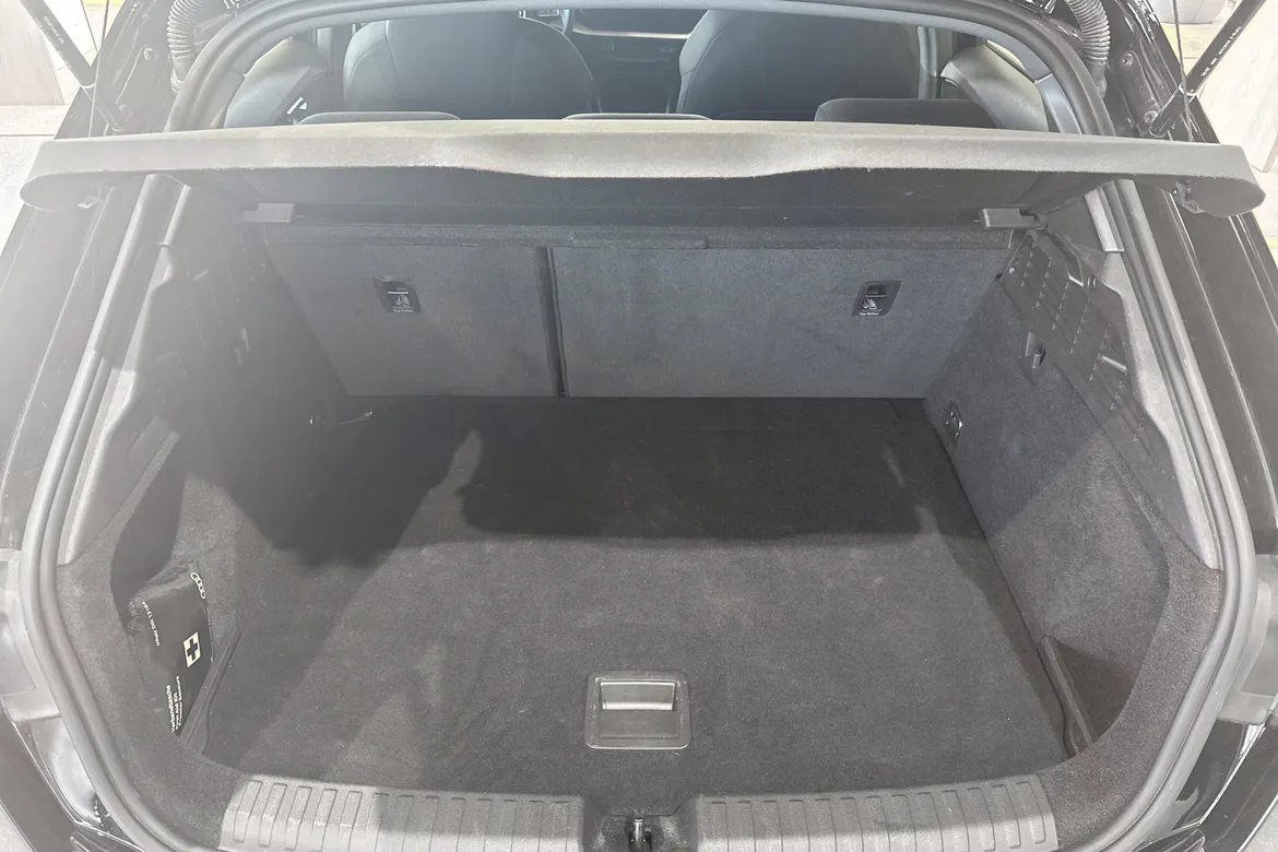 picture of a car