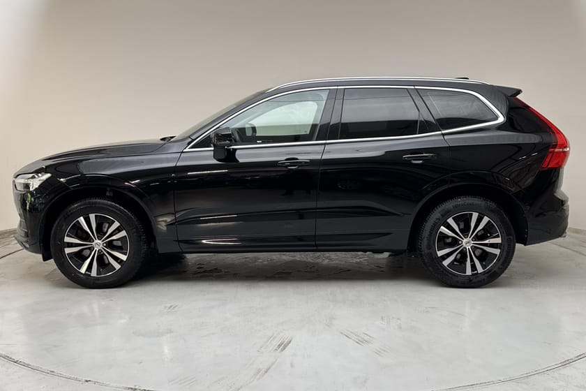 Bild 2 av Volvo XC60 B5 2WD Bensin (250hk) Momentum Värmare