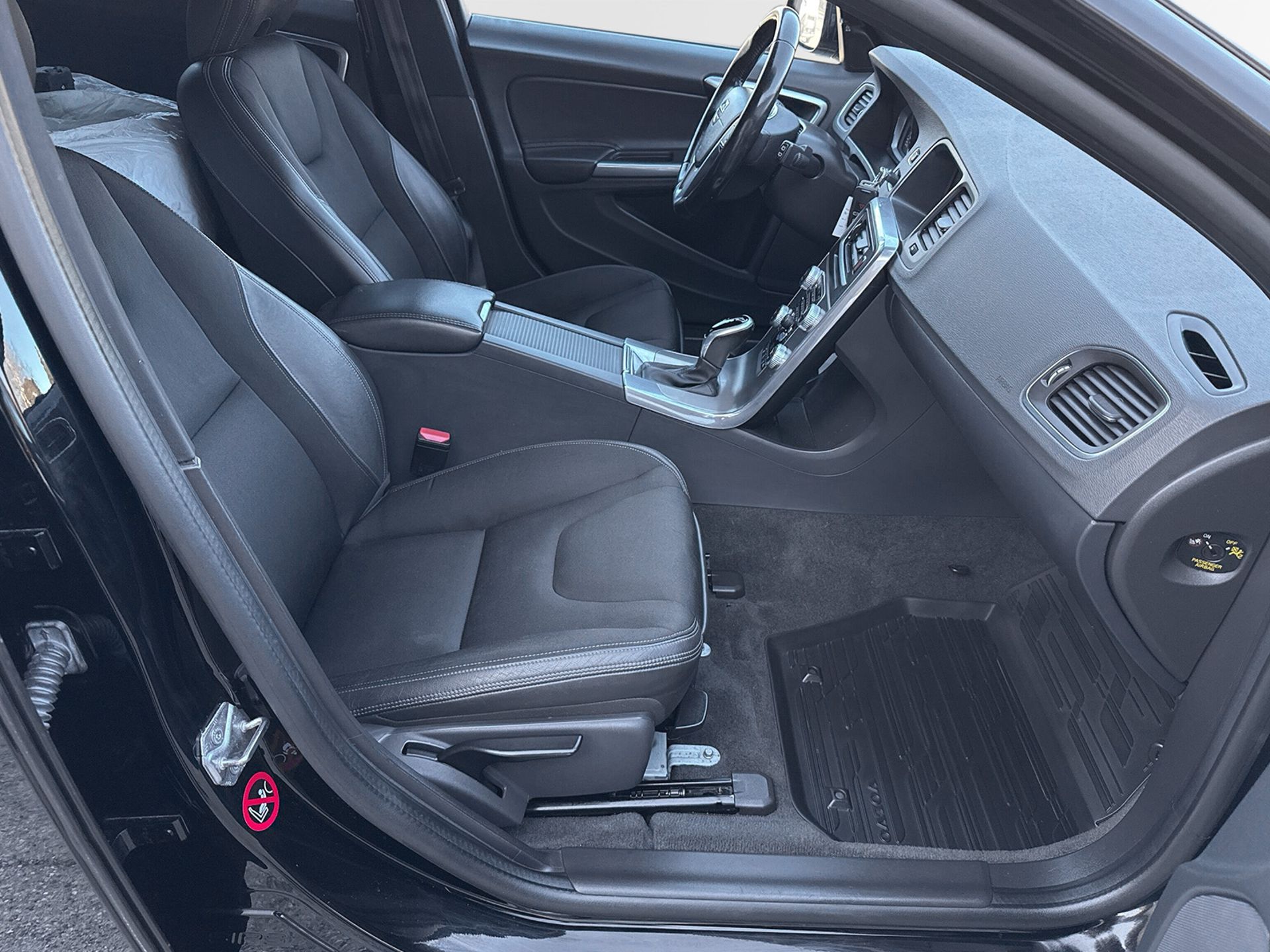 Volvo V60 Cross Country 2017, bild 6/34