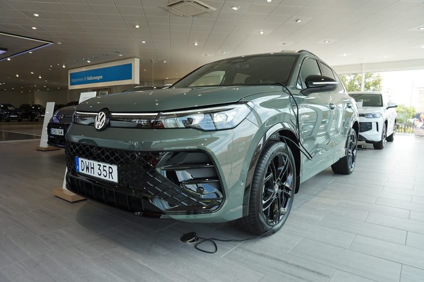 Bild 1 av Volkswagen Tiguan eHybrid R-LINE 272 HK DSG6