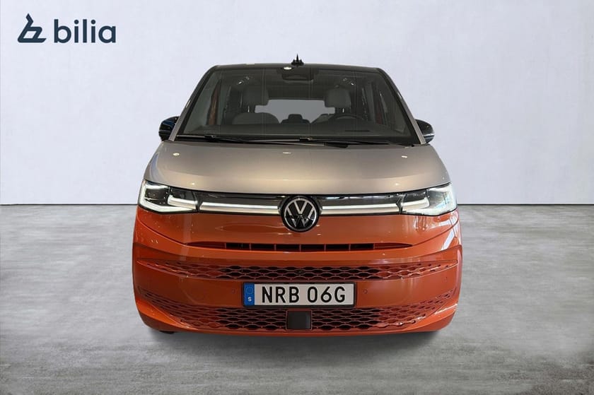 Bild 2 av Volkswagen Multivan eHybrid 4M Lång SWE H/K 360º Drag HUD 245HK