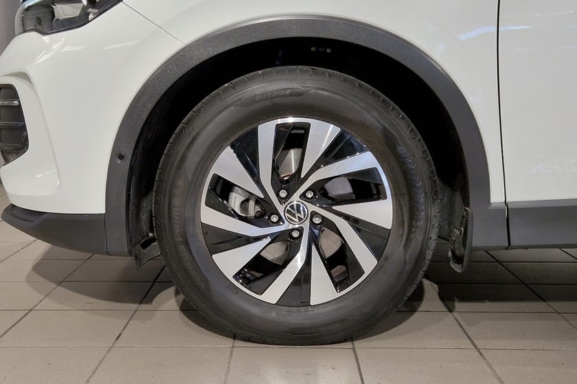 Bild 3 av Volkswagen Tiguan LIFE / 1.5 TSI / 150 HK / P-värmare / Drag