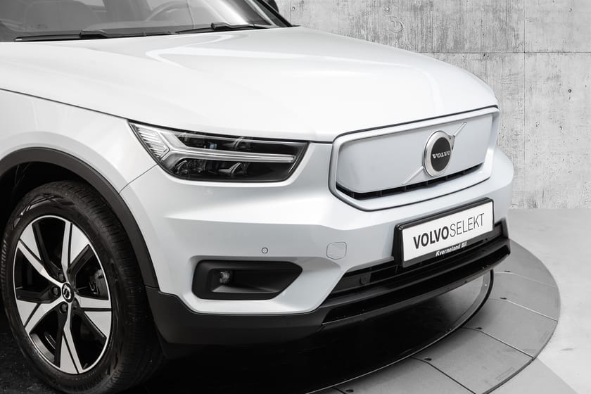 Bilde 2 av Volvo XC40 P8 AWD Recharge Hengerfeste/Ryggekamera/Panorama/Elstol