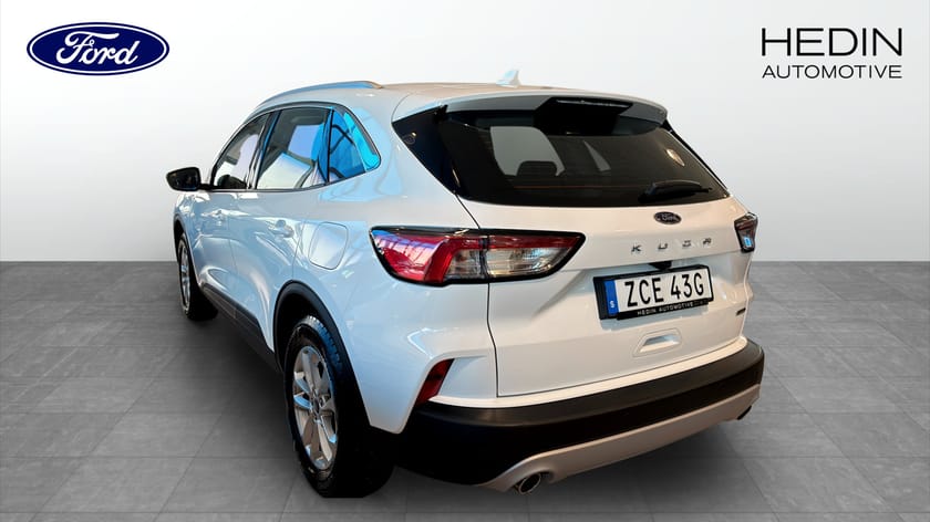 Bild 2 av Ford Kuga Plug-In Hybrid 2023.25MY, , TITANIUM MUK, NON SIP, PL från 3995kr/mån