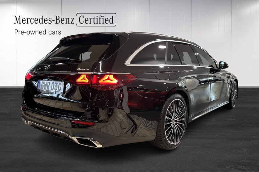Bild 4 av Mercedes-Benz E 300 de 4MATIC T kombi / Amg Advanced edition